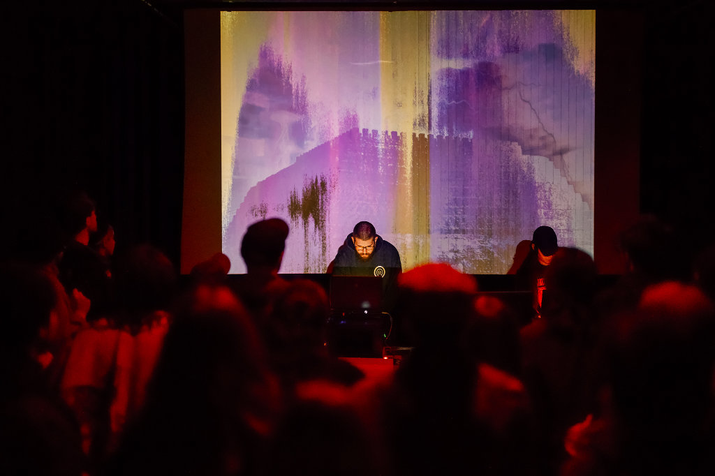 Temporary Club Series - Live AV ft. Enrique A. Gutiérrez @ Petrohradská Kolektiv, Prague (2024). PH Libor Galia.